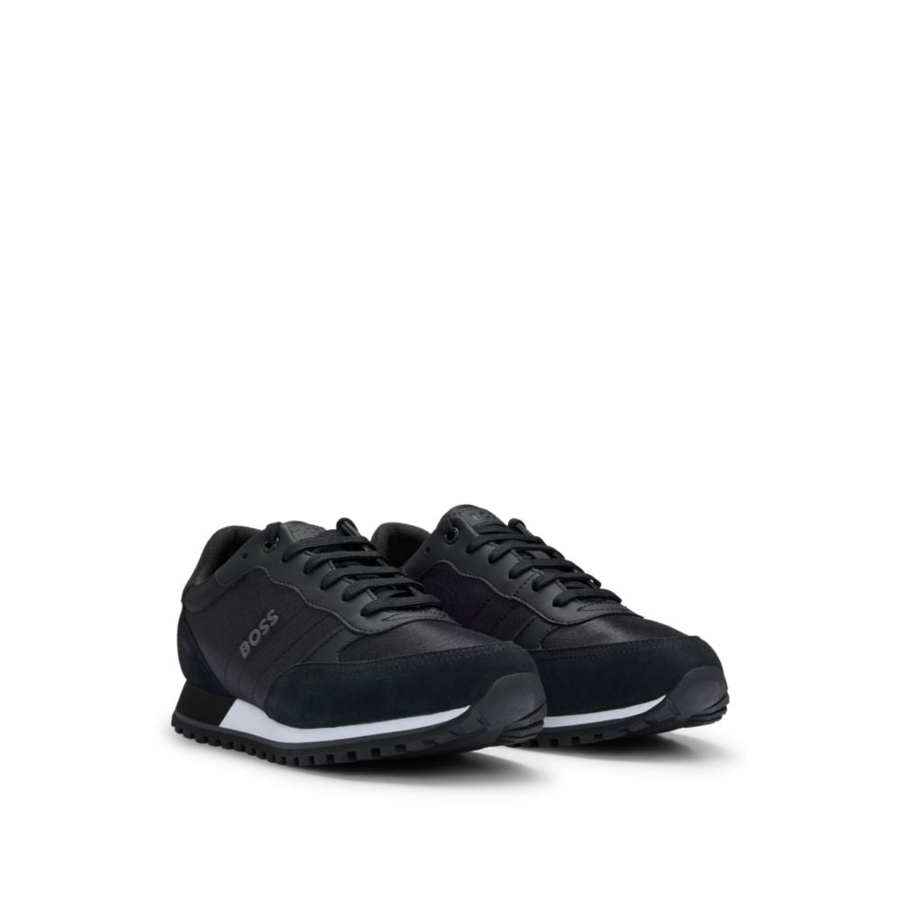 Tenis de efecto cuero