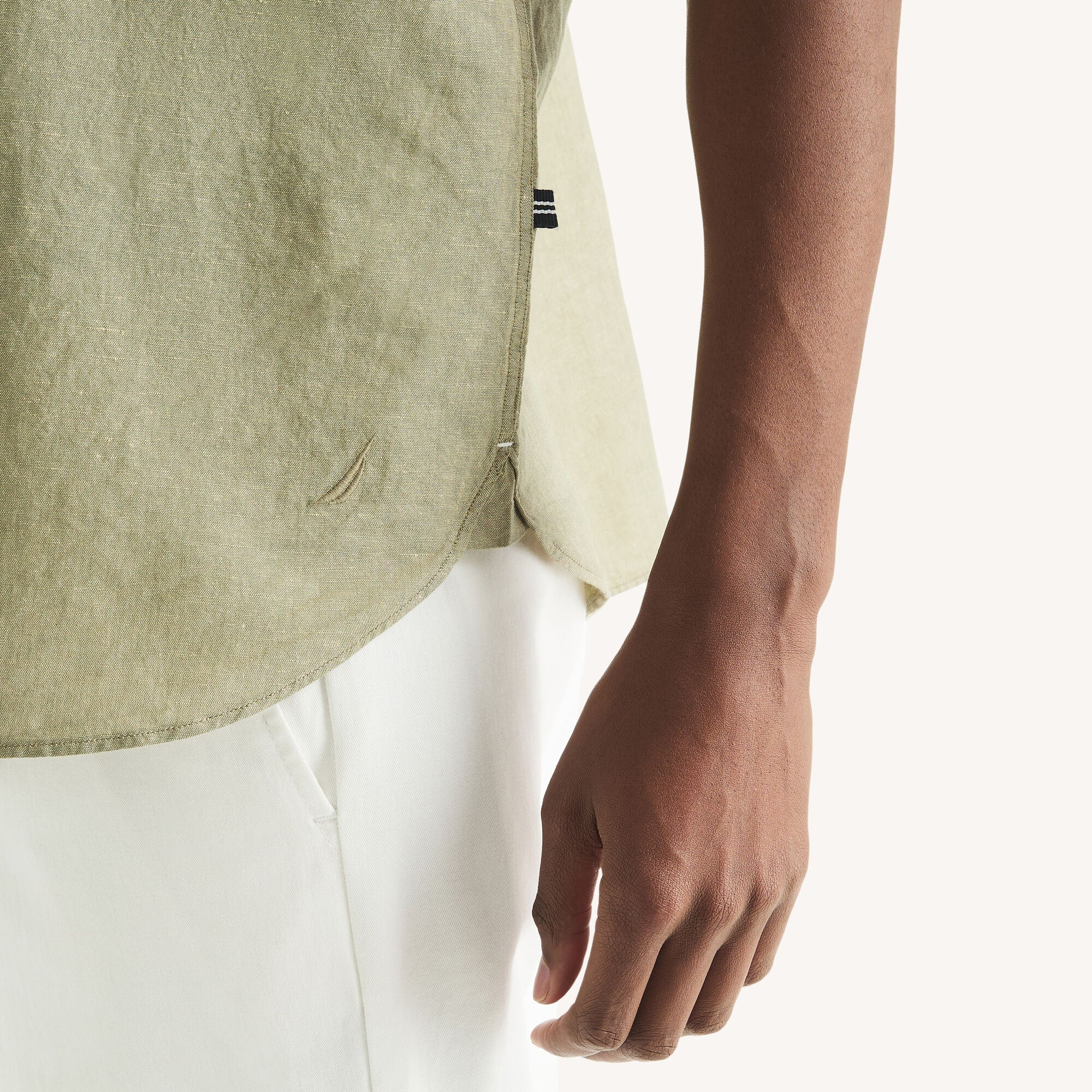 Camisa de hombre de lino de manga corta