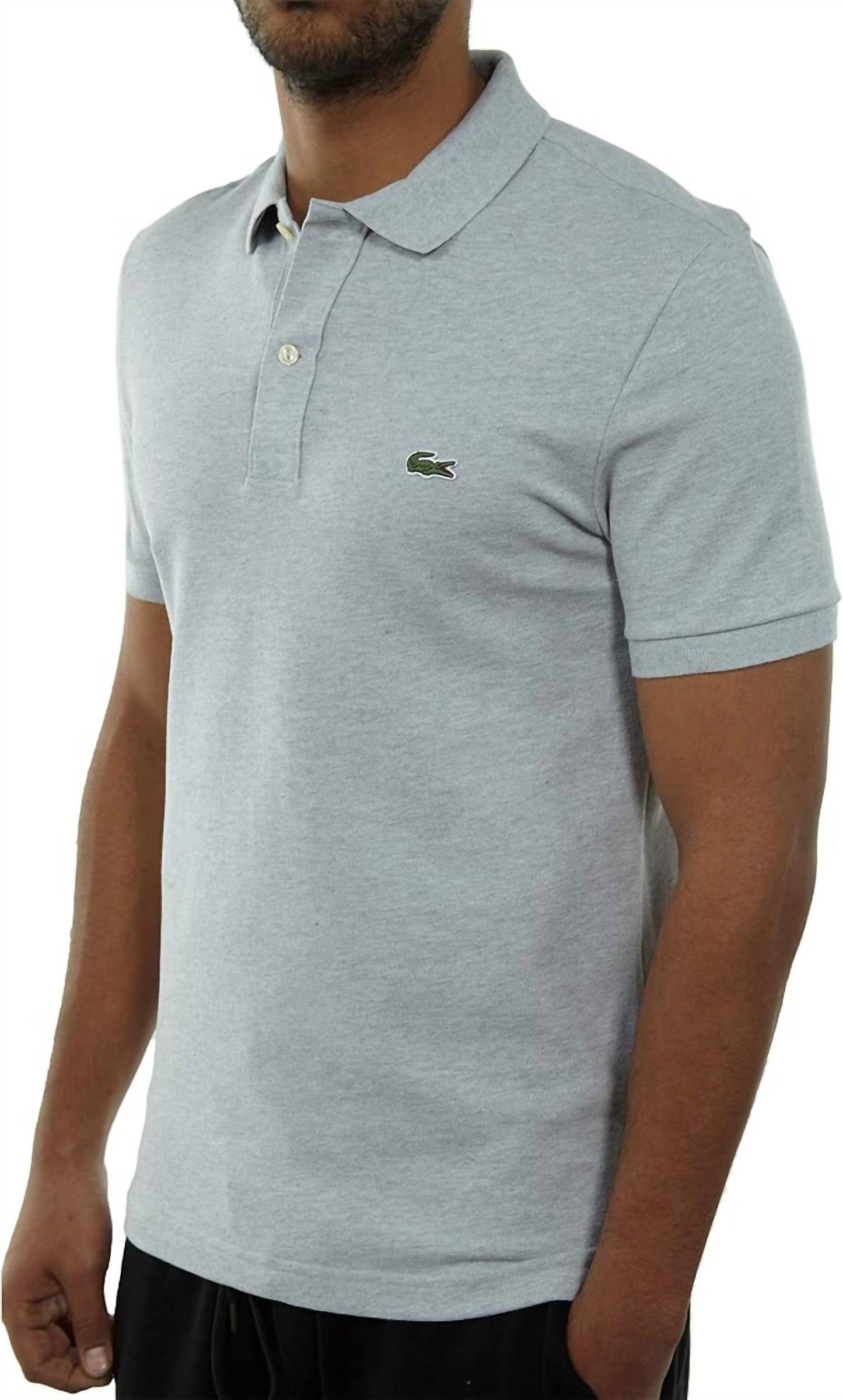 Polo de manga corta color gris y plateado