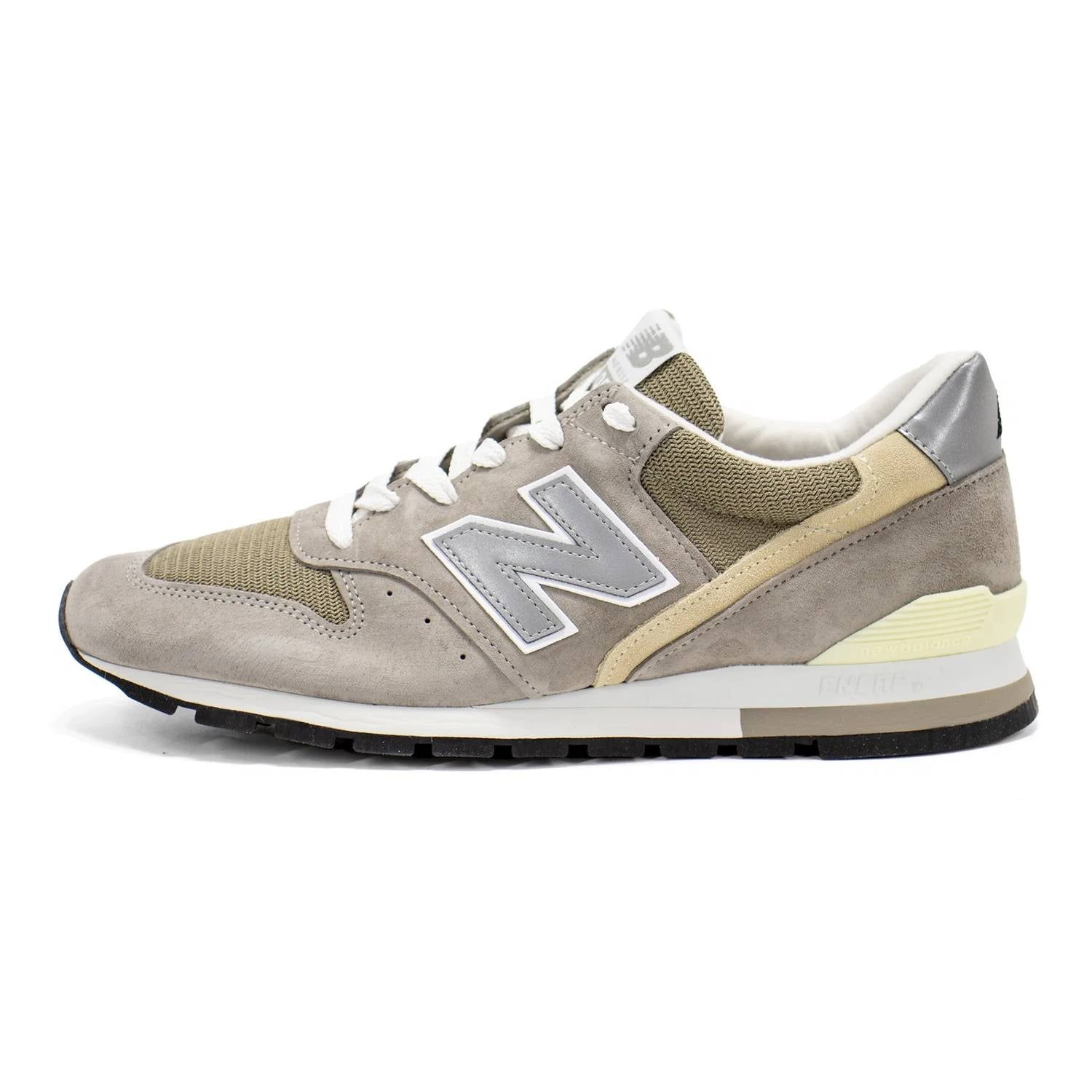 Tenis de hombre color gris