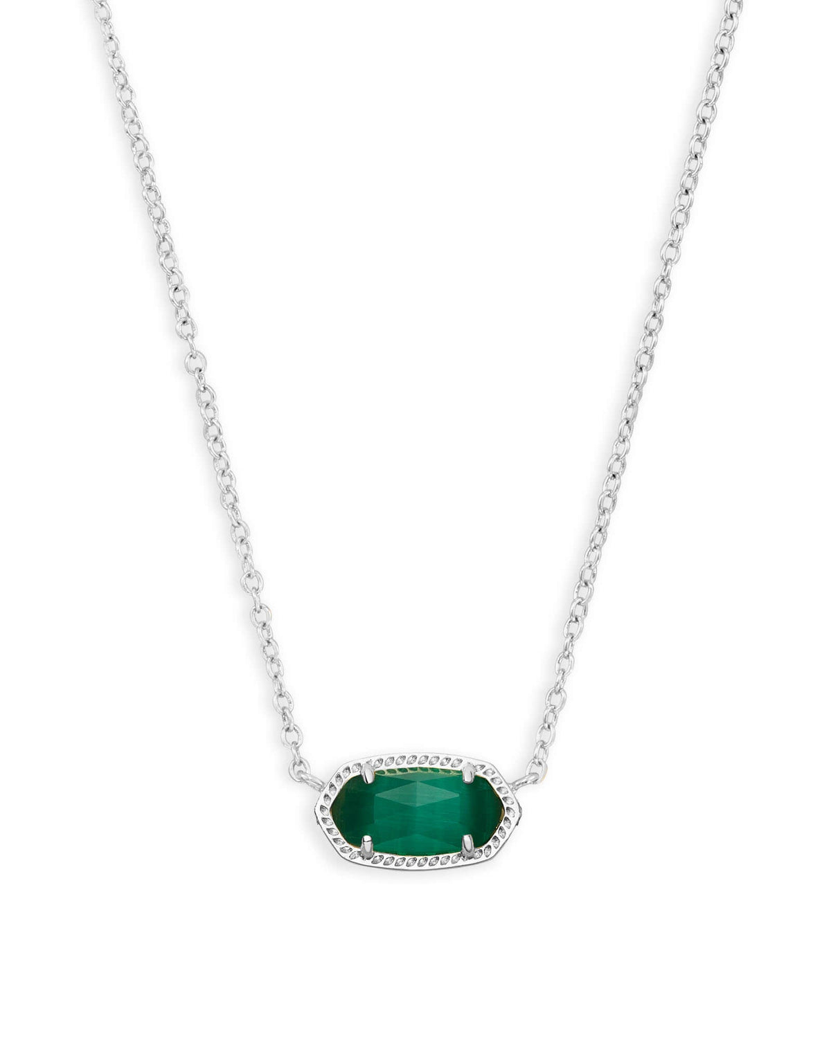 Collar color plateado