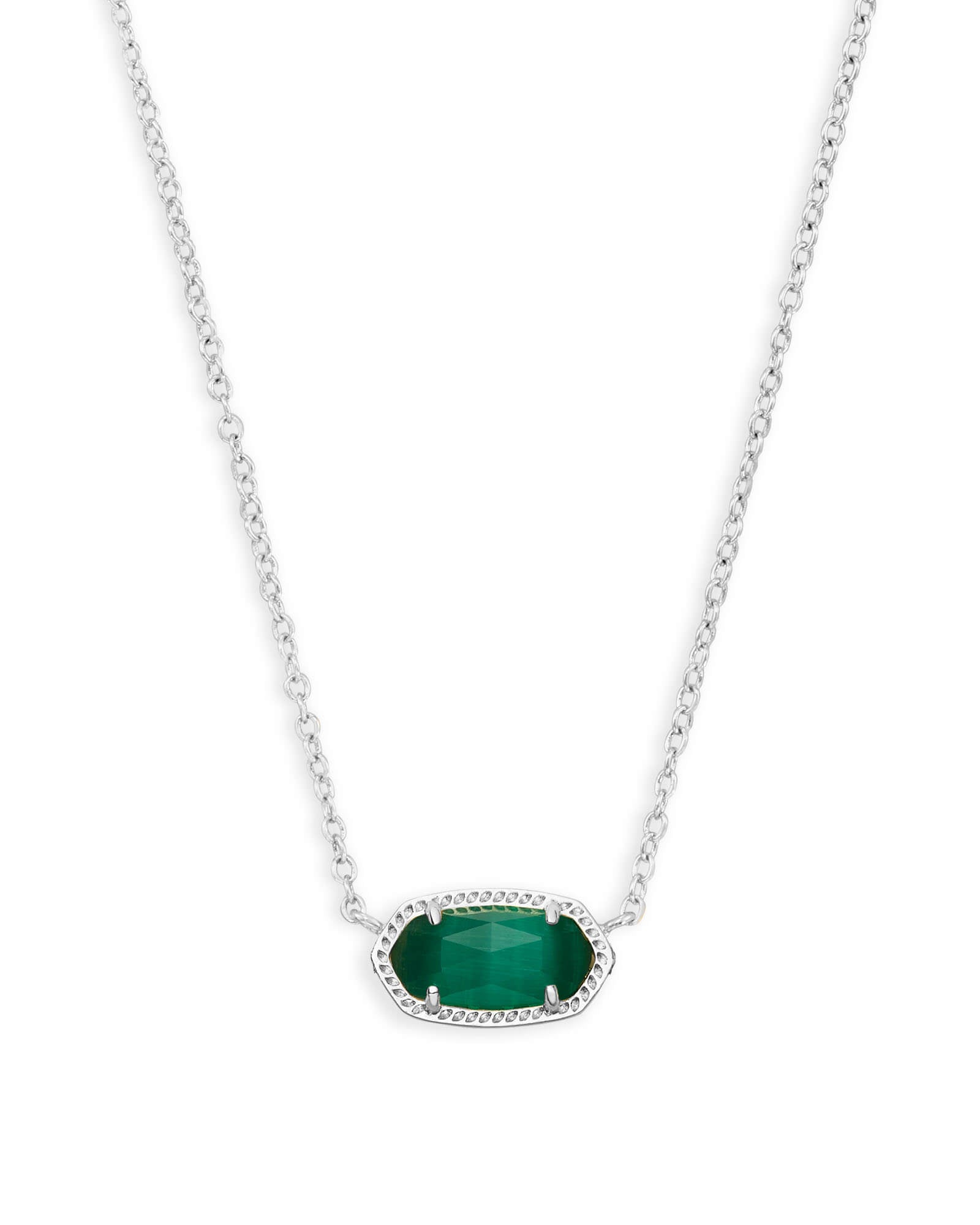 Collar color plateado