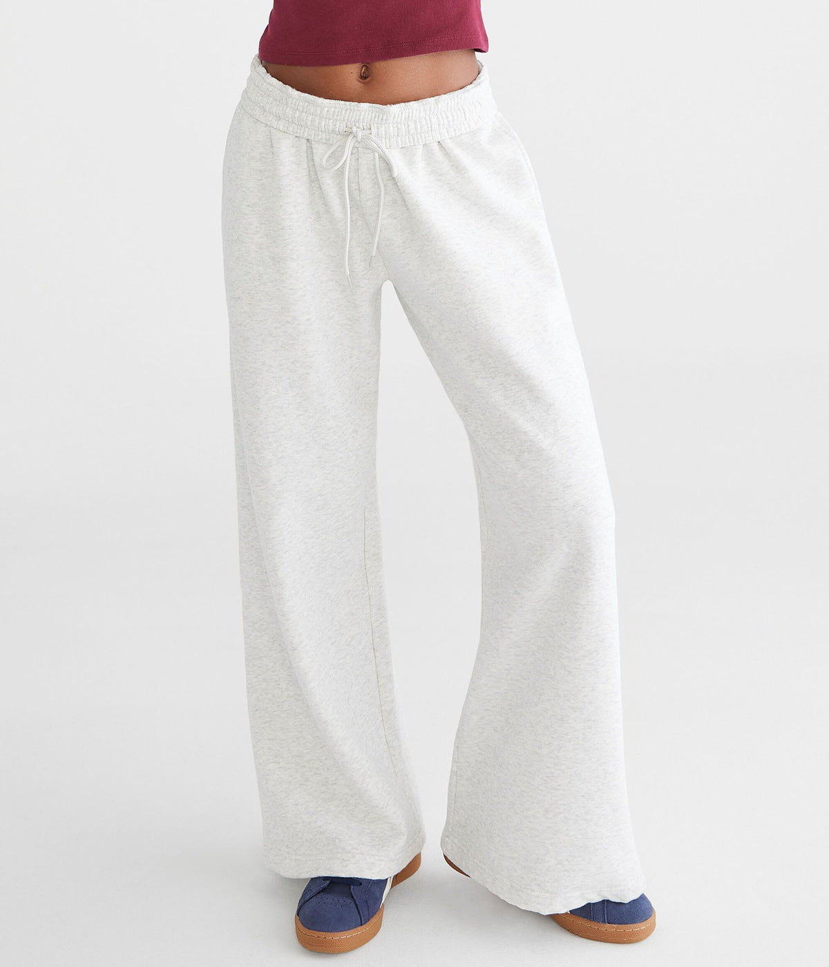Pantalón deportivo de pierna ancha de tiro medio