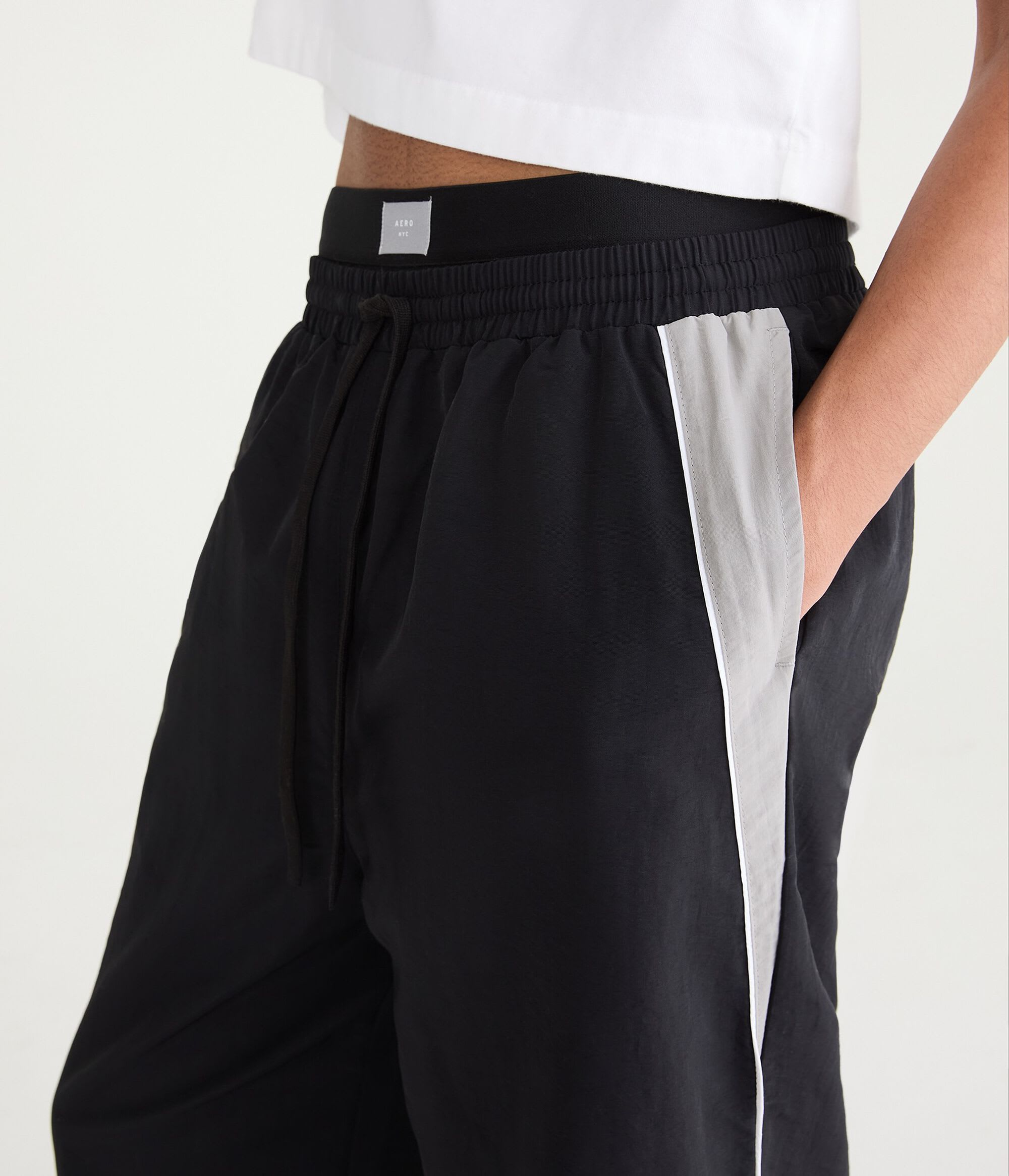 Pantalón deportivo de nailon