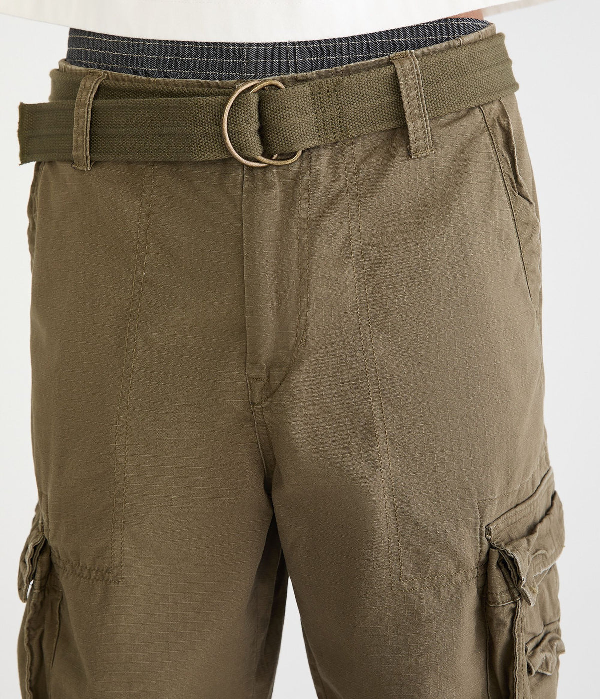 Short de hombre color negro