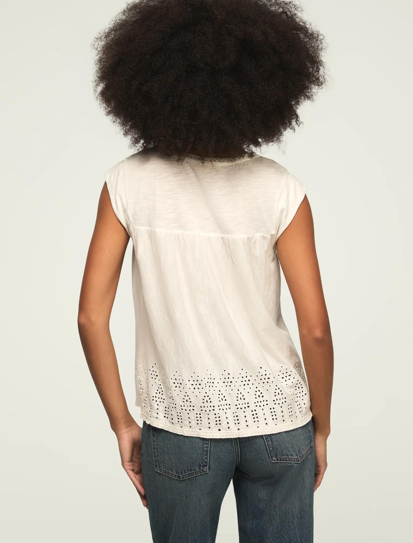 Camiseta sin mangas de mujer con escote cuadrado