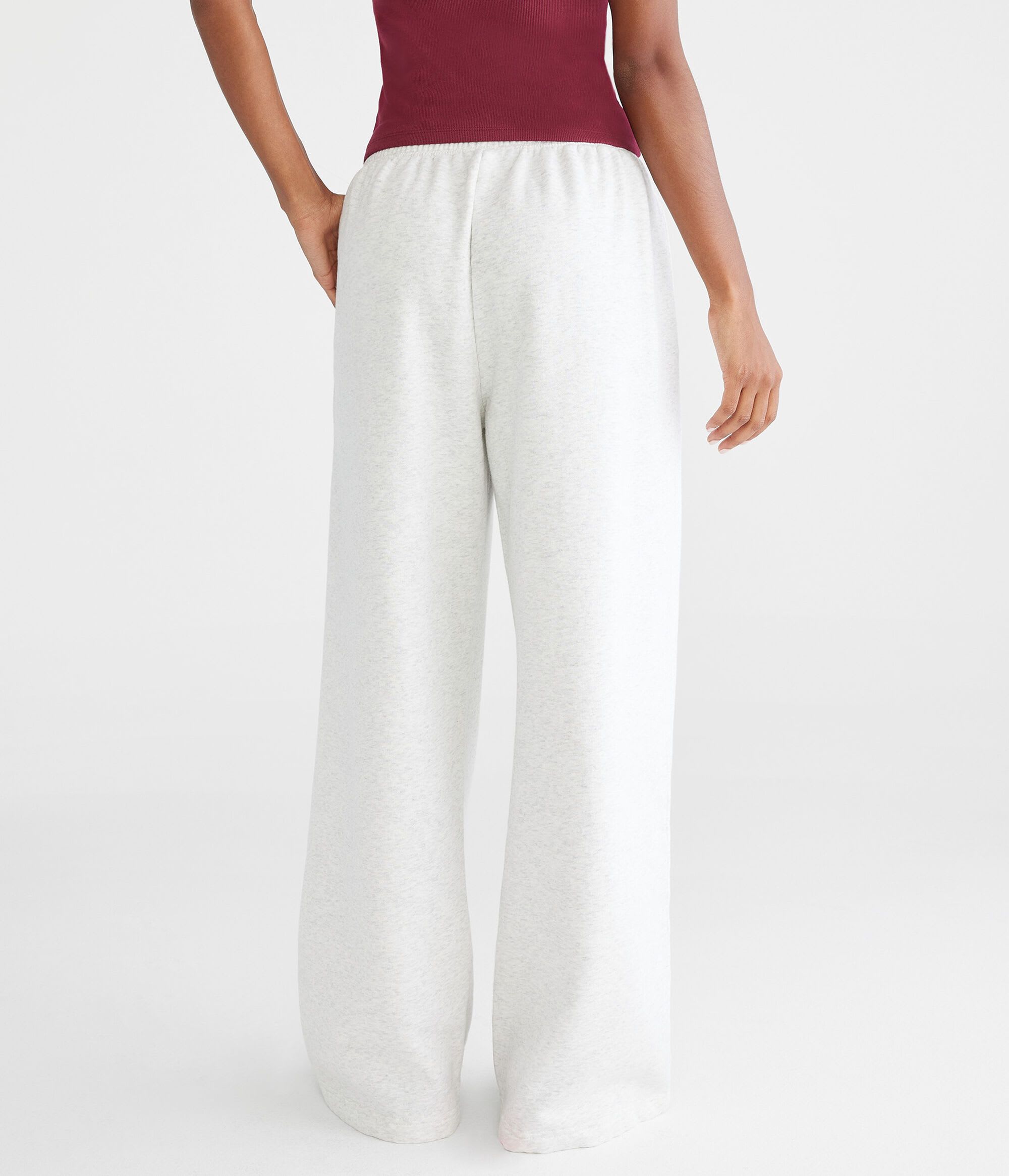 Pantalón deportivo de pierna ancha de tiro medio